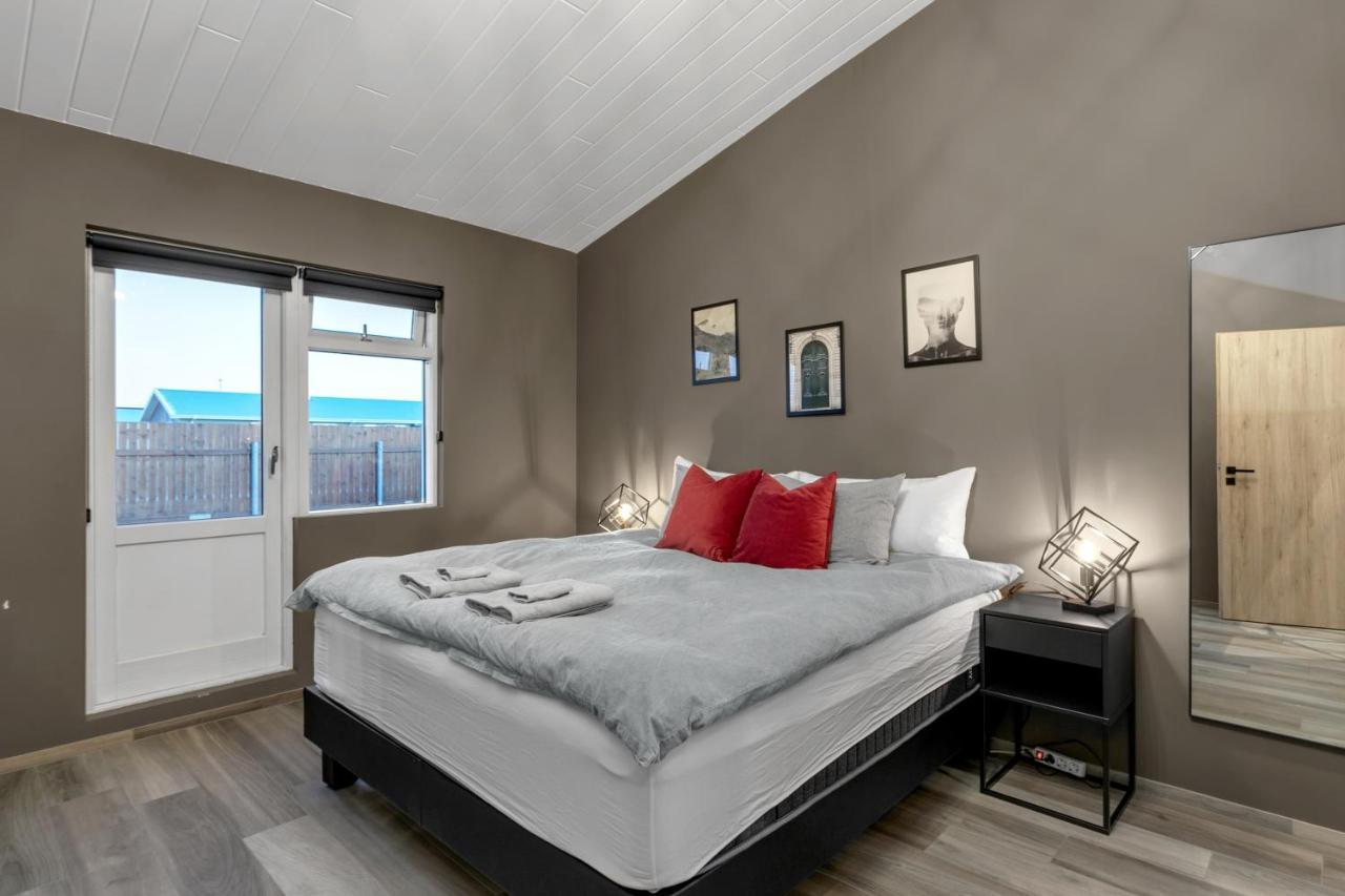 The Lava Bowl Apartment Grindavik Bagian luar foto