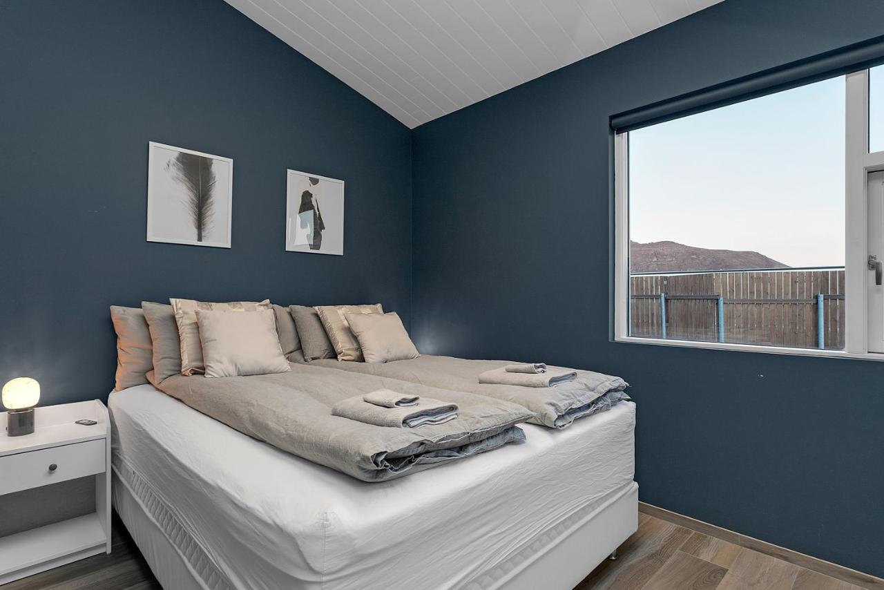 The Lava Bowl Apartment Grindavik Bagian luar foto