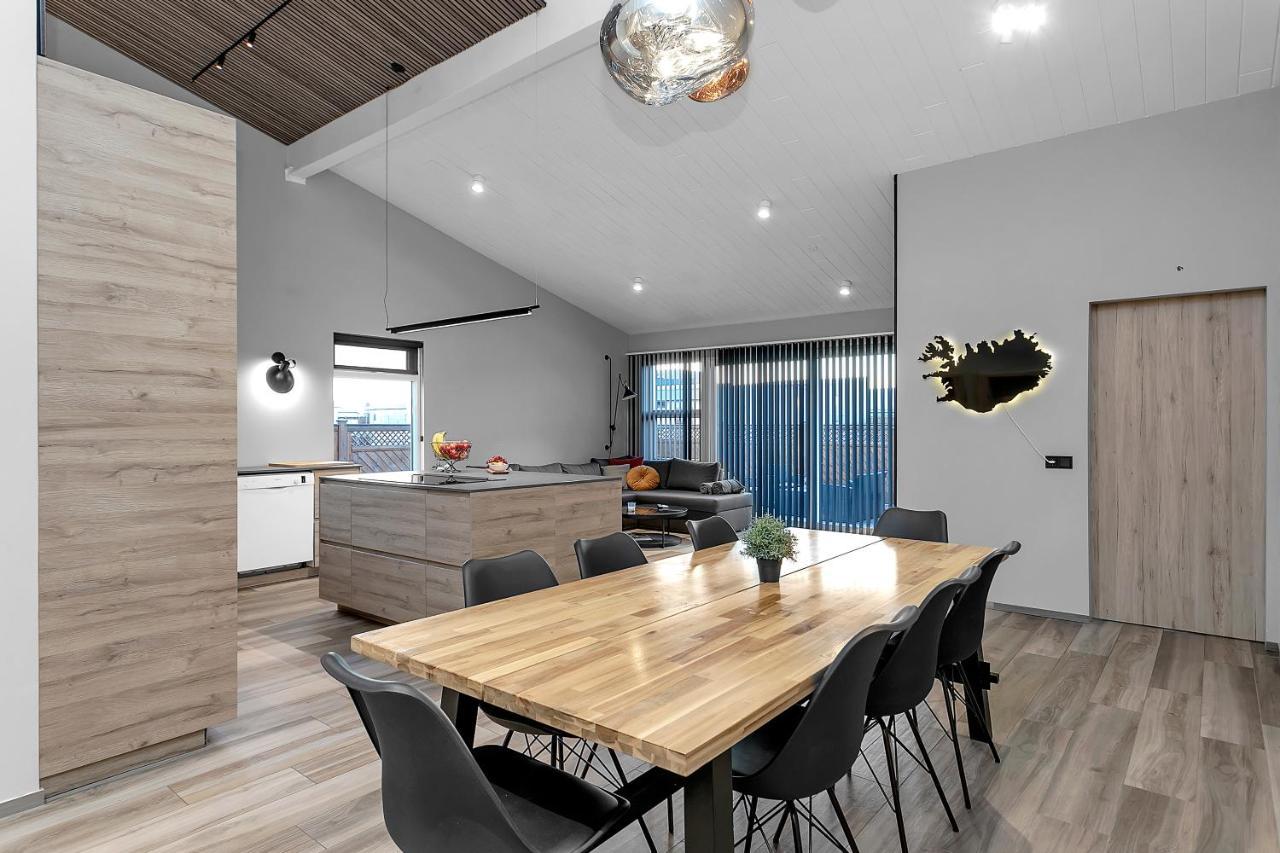 The Lava Bowl Apartment Grindavik Bagian luar foto