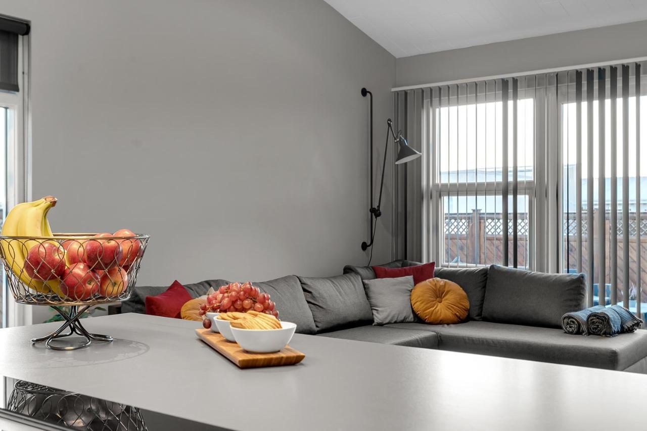 The Lava Bowl Apartment Grindavik Bagian luar foto