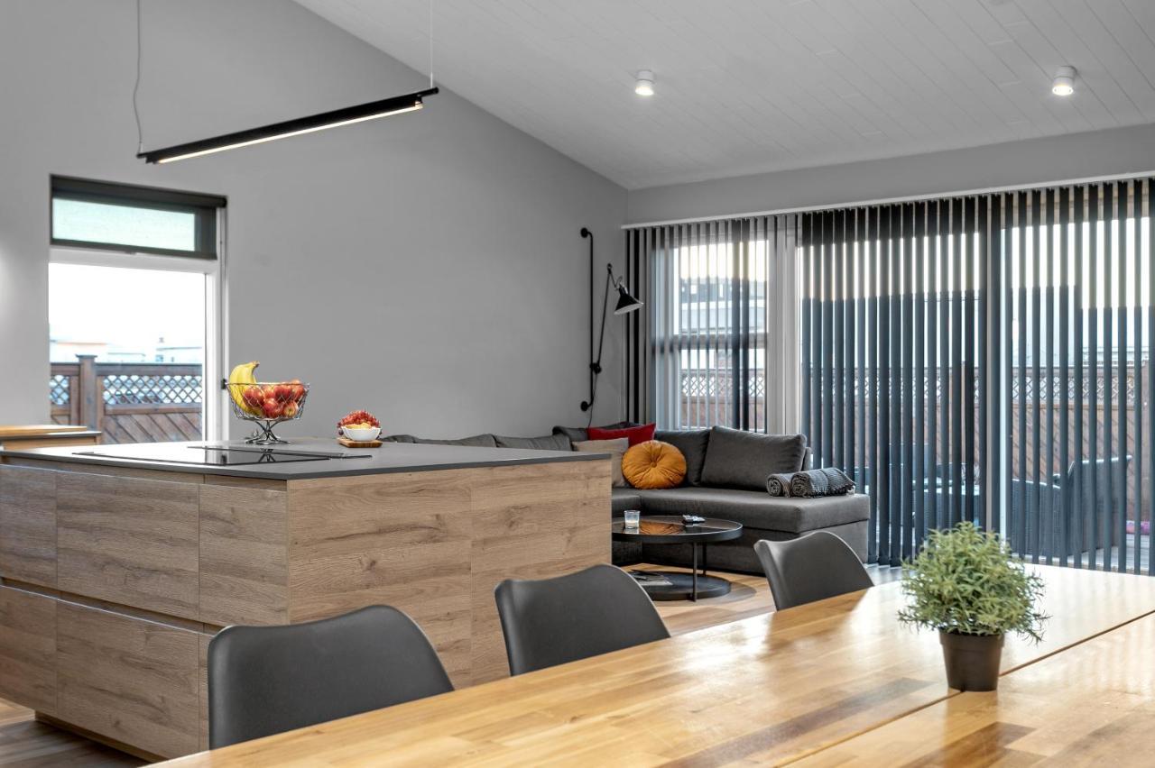 The Lava Bowl Apartment Grindavik Bagian luar foto